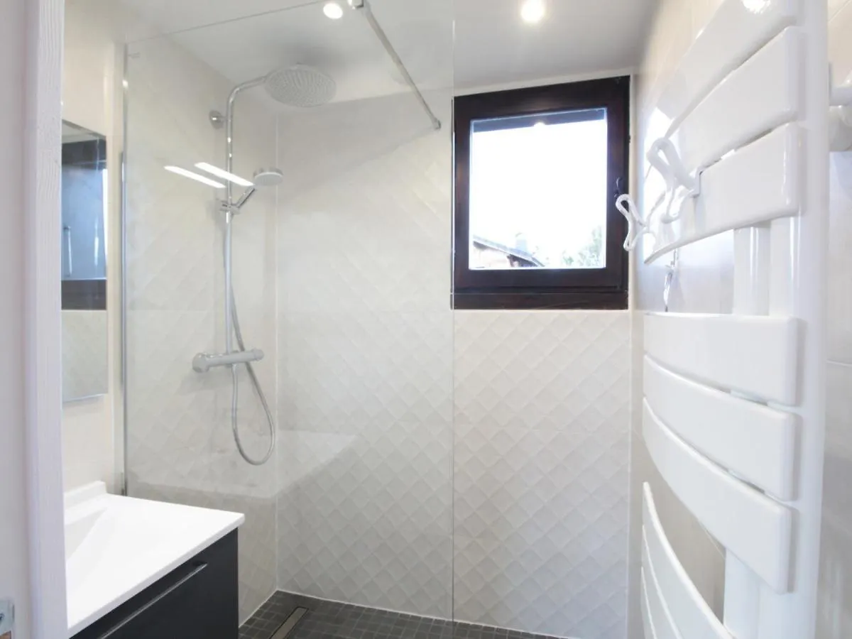 Duplex 2P/4 Avec Balcon, Wifi Et Parking Les Carroz - Fr-1-572-15 Apartment